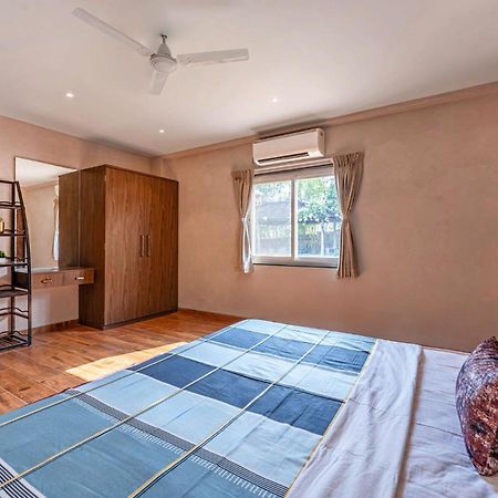 Stayvista At Countryside Meadows With Pool, Ac Pune Bagian luar foto