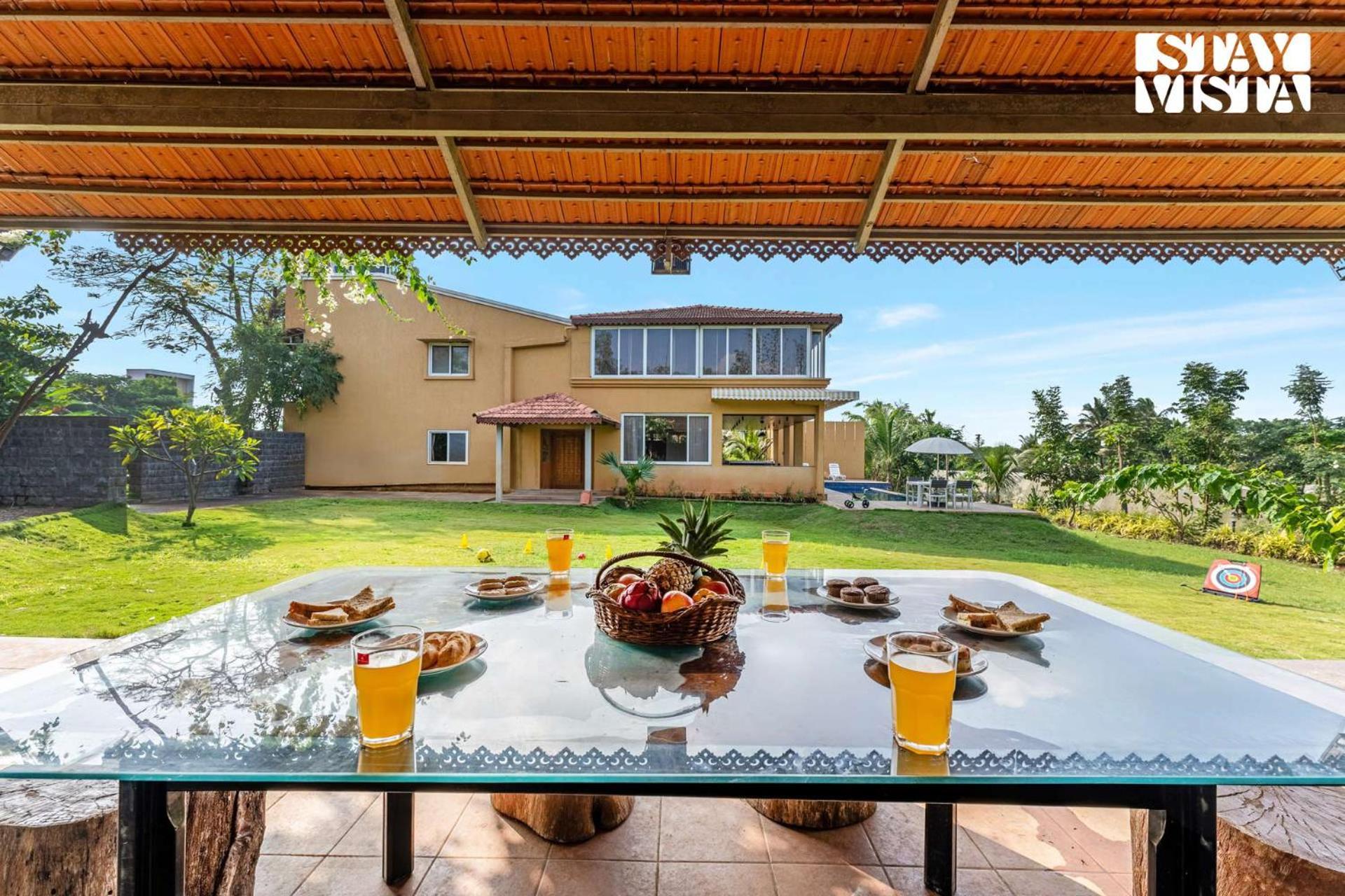 Stayvista At Countryside Meadows With Pool, Ac Pune Bagian luar foto
