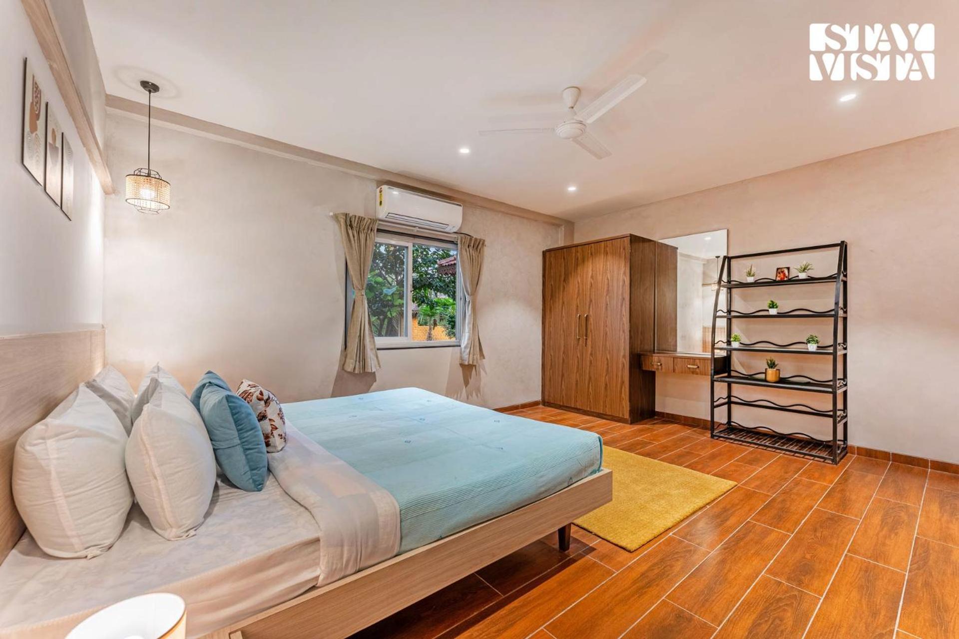 Stayvista At Countryside Meadows With Pool, Ac Pune Bagian luar foto